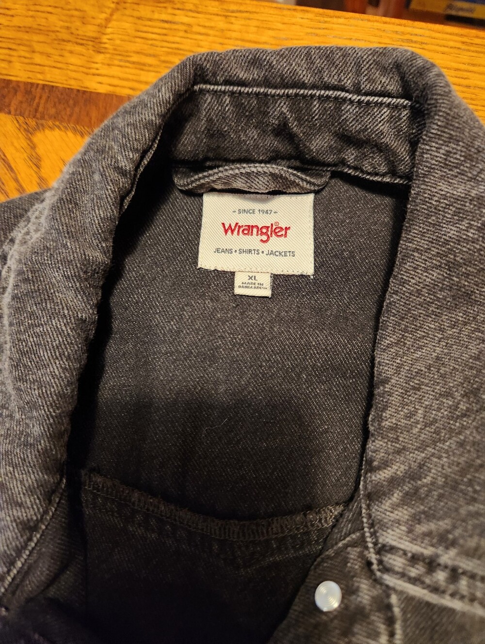 Wrangler Jacket - Picture 4 of 5